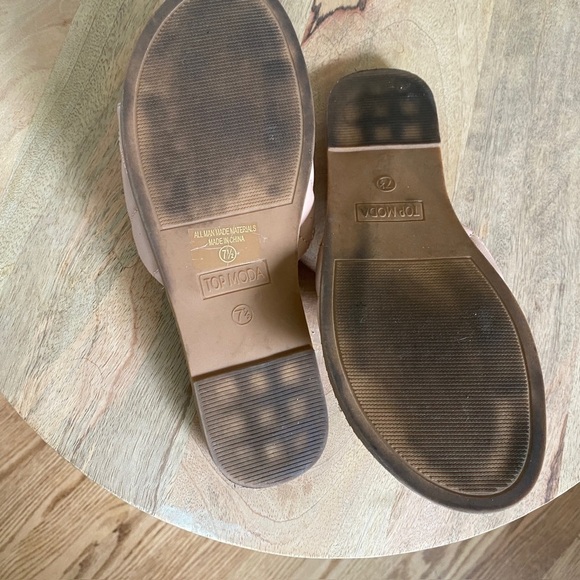 Top Moda Quilted Sliders With Metal Studs - Picture 2 of 5